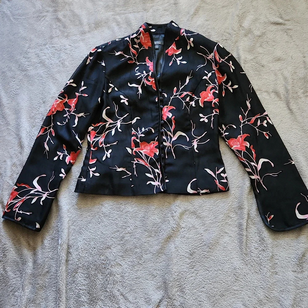 Dress barn black floral jacket Sz 6/8 Asian Inspired Office Business Core